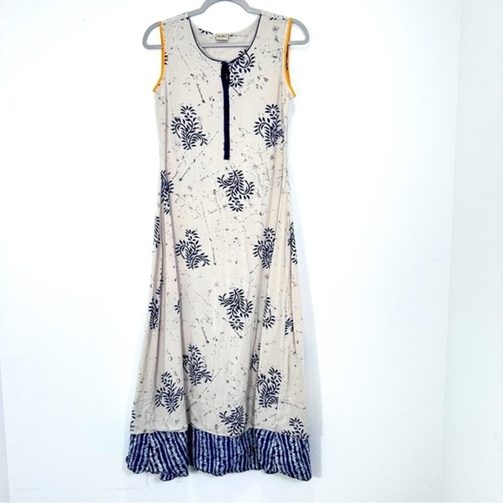 Neerus Flowy Modest Sleeveless Cream Grey and Blue Floral Maxi‎ Dress Size S
